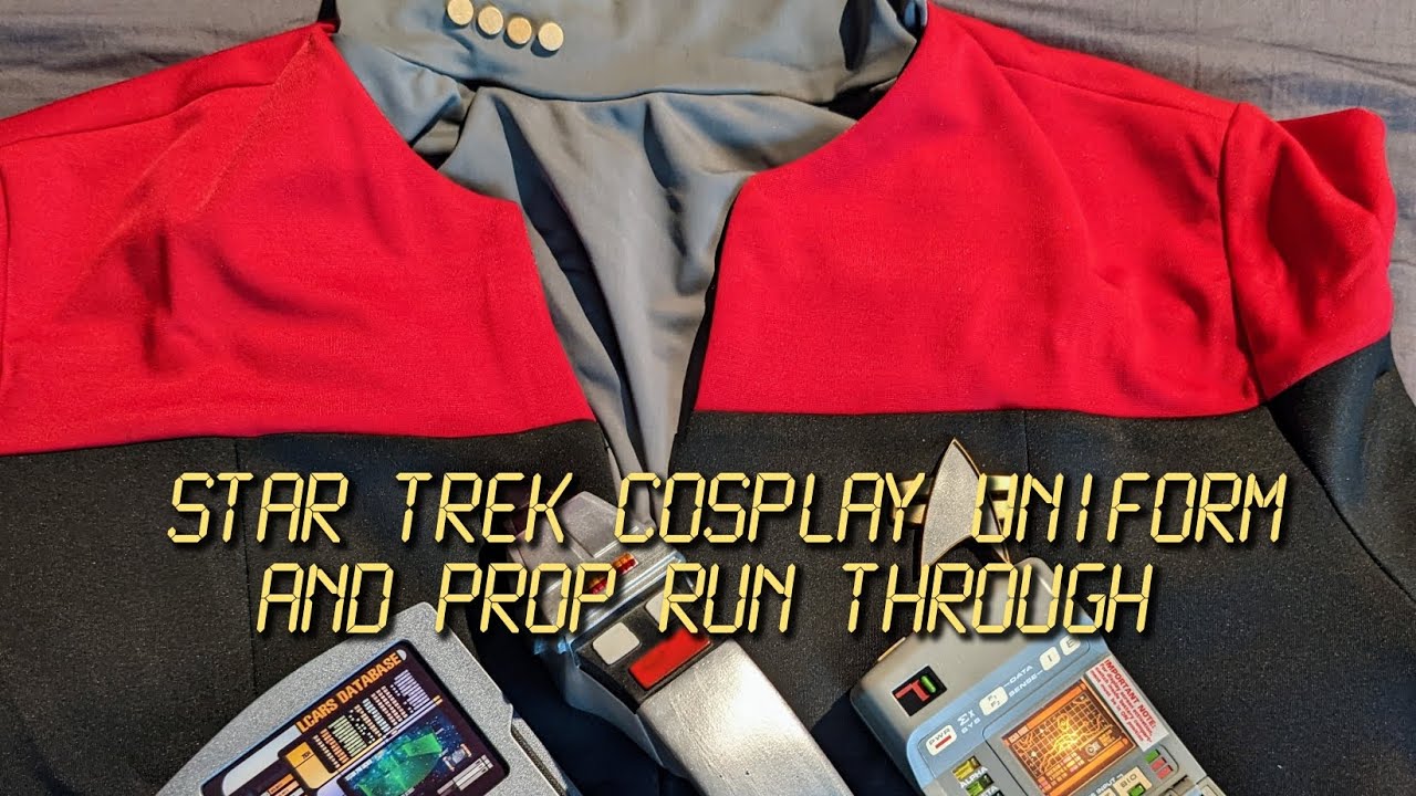 Star Trek Voyager and DS9 cosplay uniform and prop run through