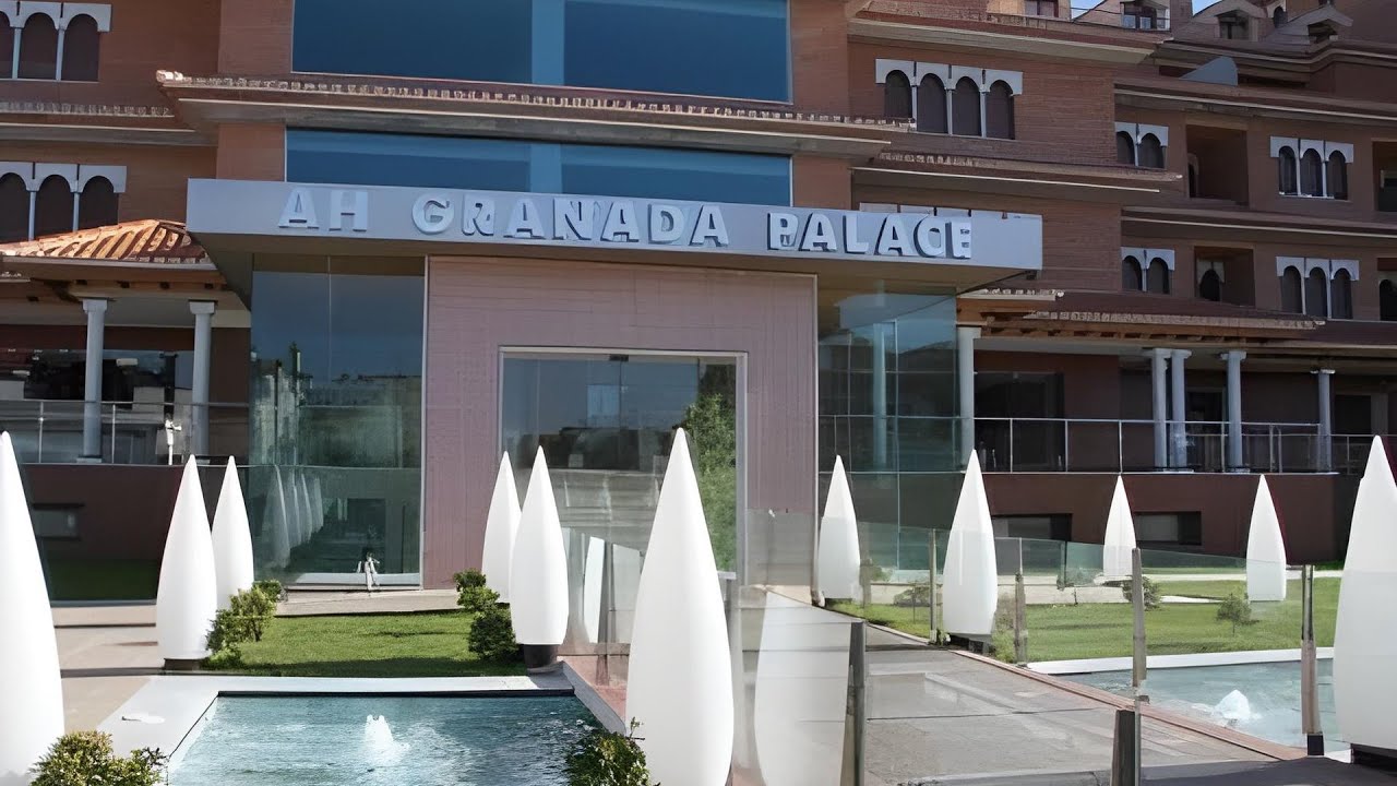 Hotel Granada Palace | Granada, Spain | Hotel Review 🏩