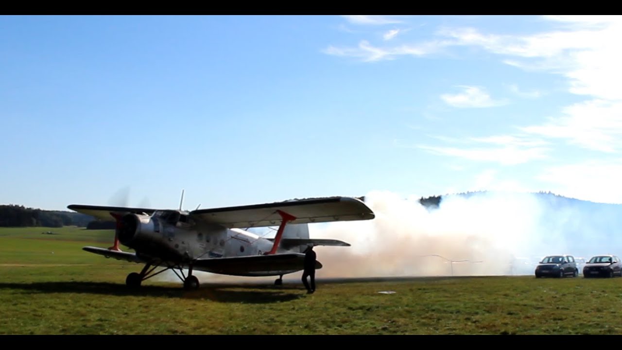 Antonov AN2 - engine start fail with much smoke