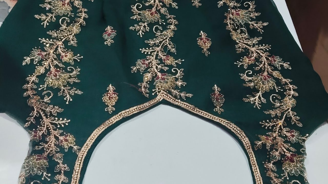 Heavy gale ka  bilauj kese banaye #fashion #simplelatkan #diy #lifeisbutadream 