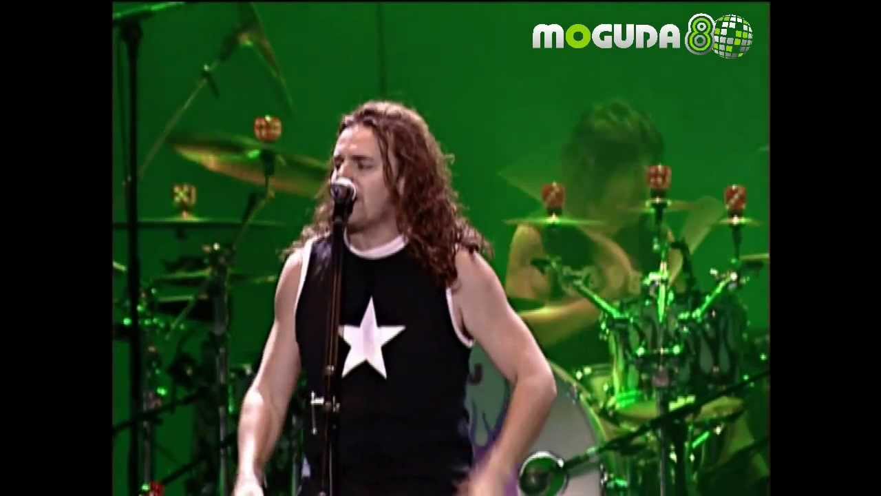 Mana en Vivo - Clavado en un Bar