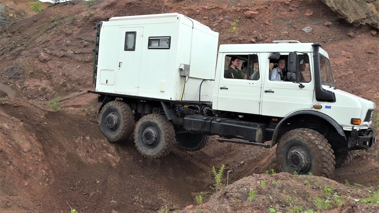 Mercedes Benz Unimog U-2450 6x6 Outdooraction Vulkaneifel 13.06.2020