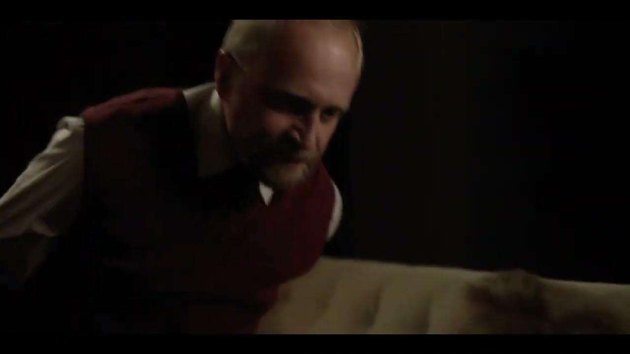 For All Mankind 3x03 / Kissing Scene &mdash; Margo and Sergei (Wrenn Schmidt and Piotr Adamczyk)