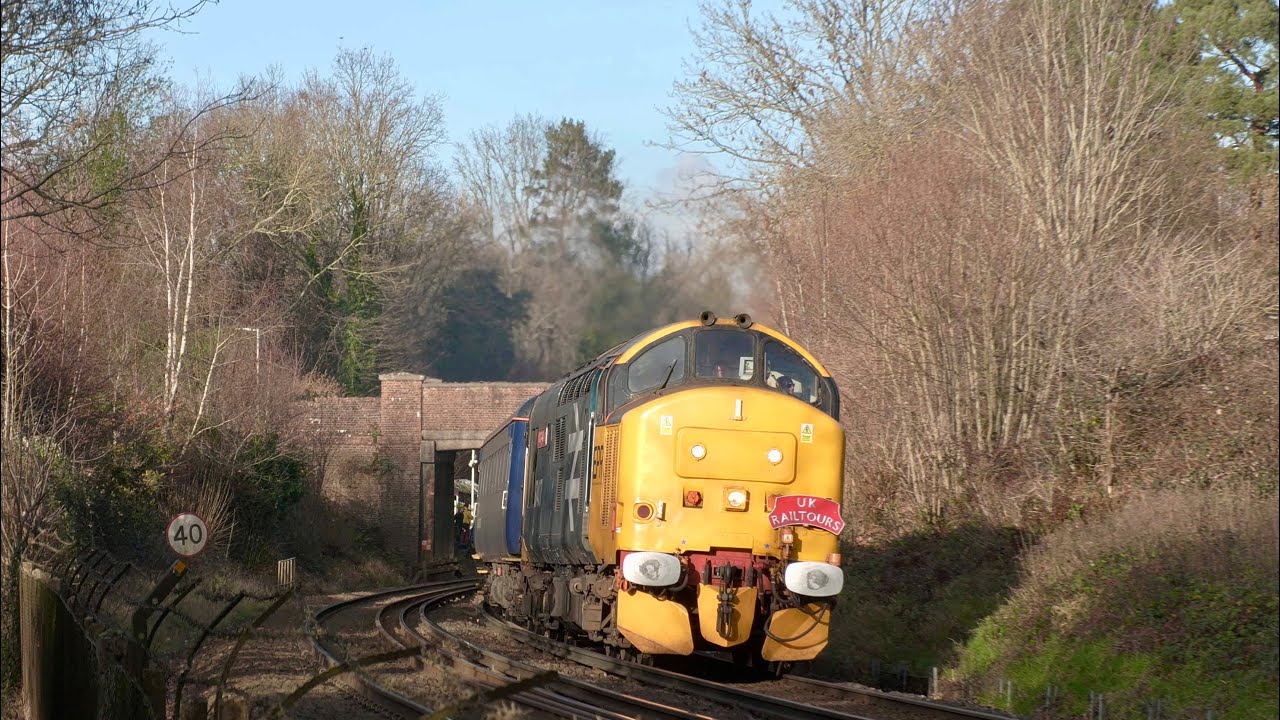 Class 37s end the Uckfield Line Railtour drought | 30/12/25