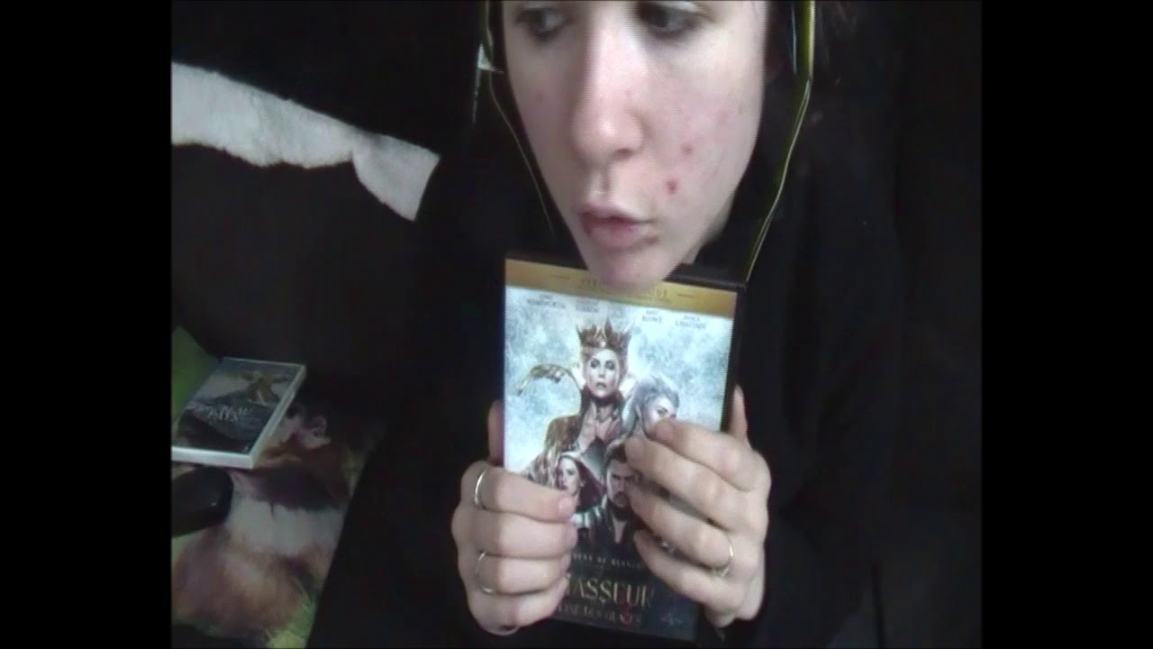 ASMR [ Ma Première Vidéo ] Je vous Présente mes 8 Tops DVD ( Scratching, Tappings )