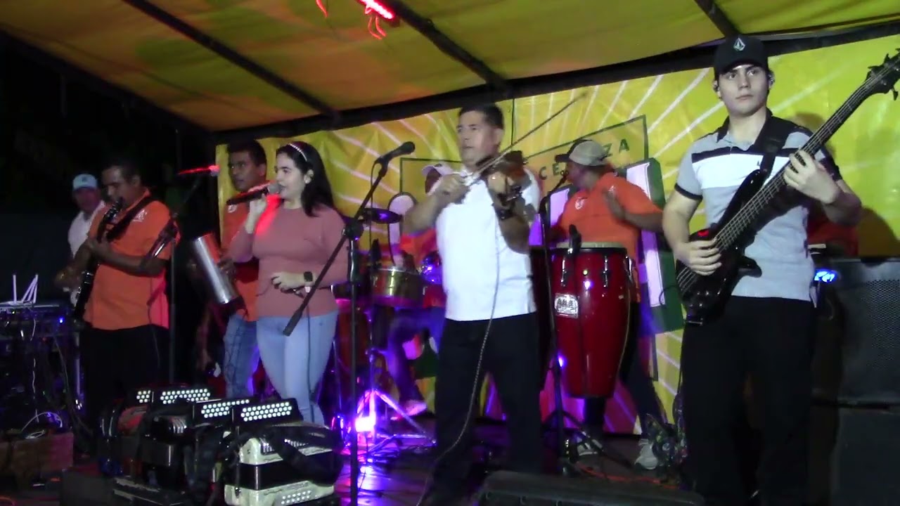 CHENTE JIMENES-LA LLAVE DE TUS BESOS Y LAMHIERBA BUENA-CUMPLEAÑOS DE ALBIS CAMARENA