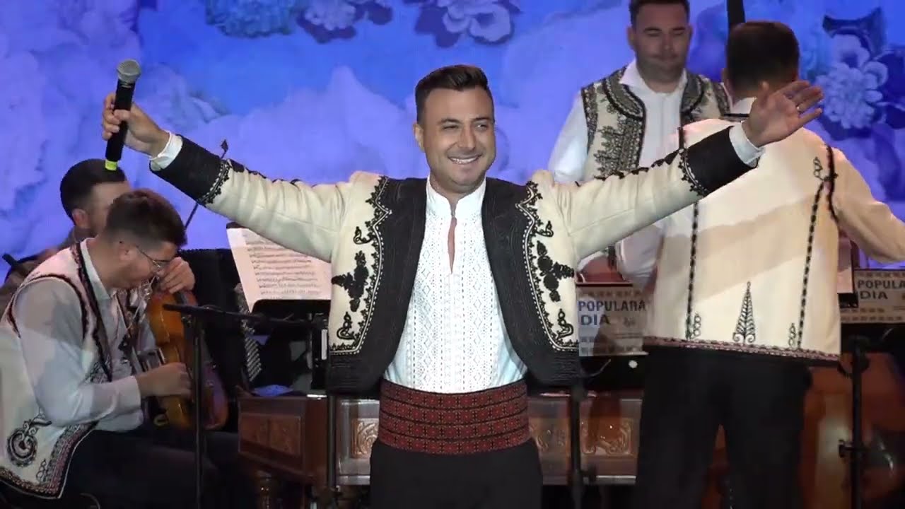 Recital VALENTIN SANFIRA în cadrul 𝐹𝑒𝑠𝑡𝑖𝑣𝑎𝑙𝑢𝑙𝑢𝑖 𝐶𝑜𝑛𝑐𝑢𝑟𝑠-𝑁𝑎𝑡̦𝑖𝑜𝑛𝑎𝑙 „𝐼𝑙𝑒𝑎𝑛𝑎 𝑆𝑎̆𝑟𝑎̆𝑟𝑜𝑖𝑢”