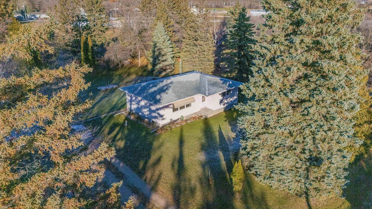 168 7th Ave SE - Teulon, MB - Listing Agent: Alycia Dawson