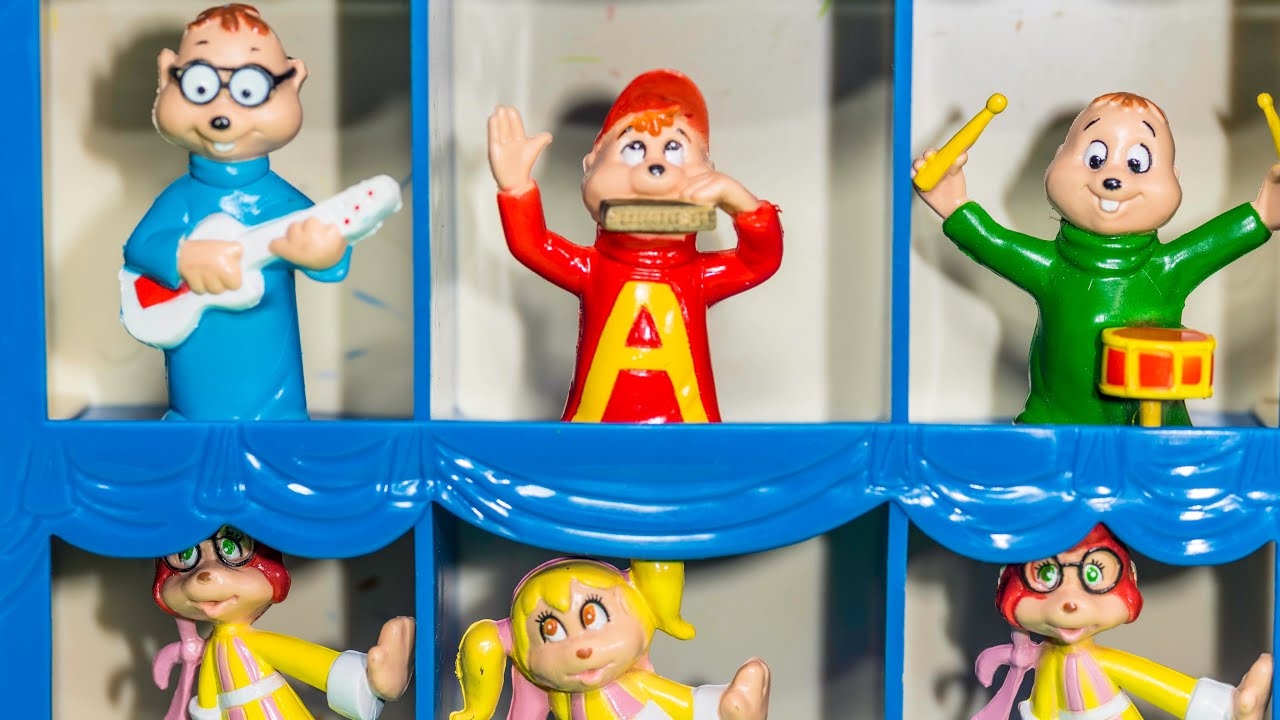 The Alvin and the Chipmunks Road Show Case with Simon and Theodore