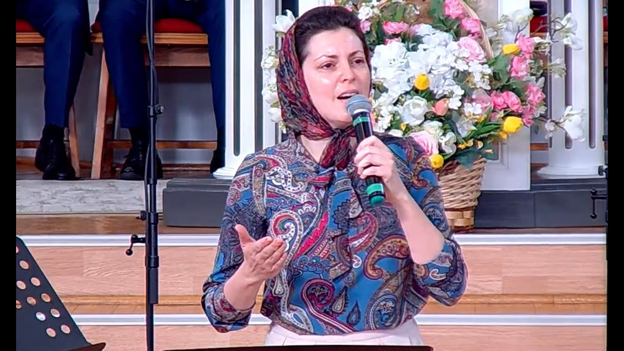 ALEXANDRA REMEȚAN   *Poporul Meu, cum te-ai îndepărtat de Mine?*