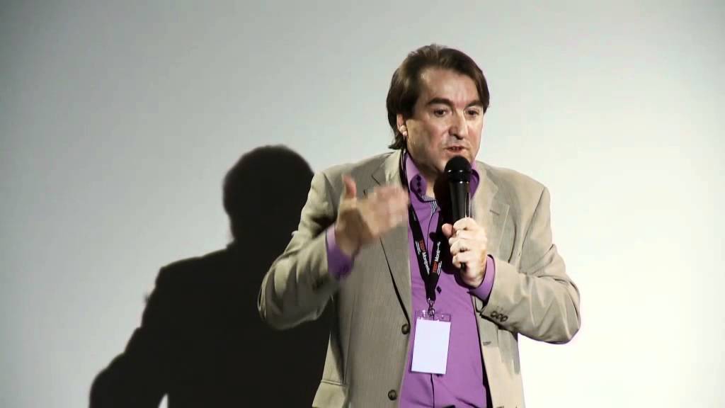 TEDxMontpellier - Roland André - Peux-t'on avoir une vie privée quand on a une vie numérique ?