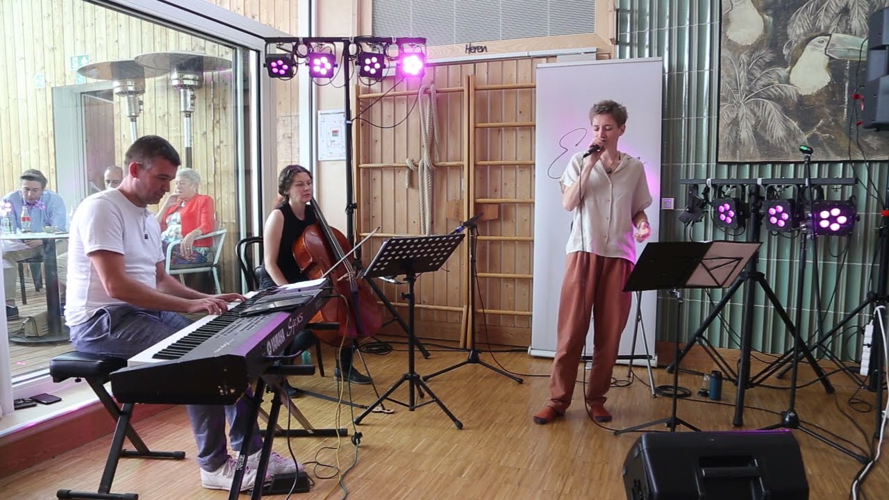 ERLiNE • Laat me (live cover)