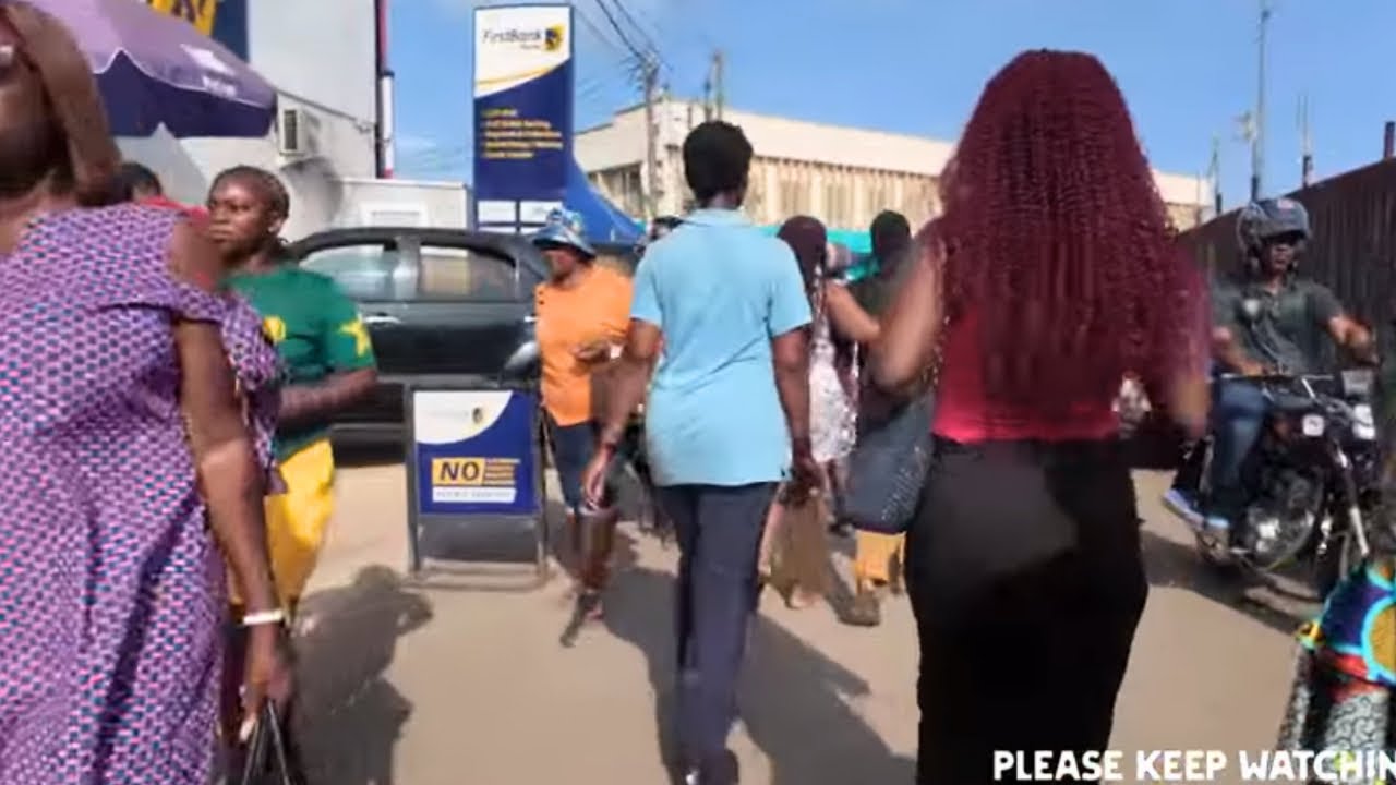 TAKORADI GHANA CITY WALK DURING CHRISTMAS | PEOPLE PLACES AND STREETS