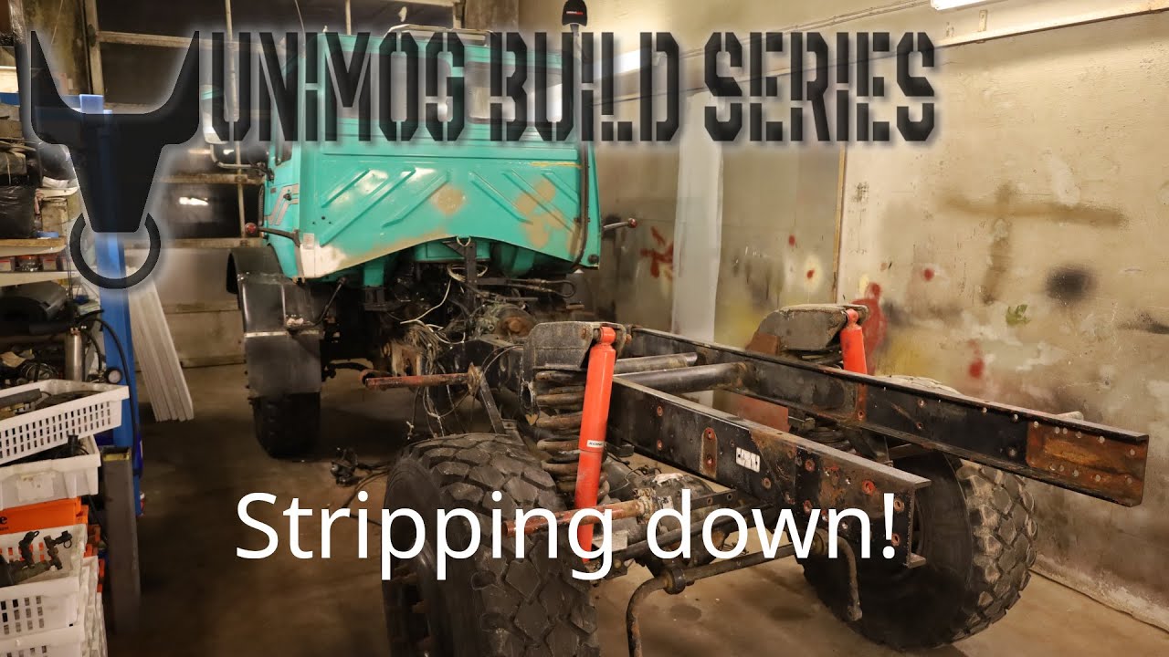 Unimog - Stripping everything off