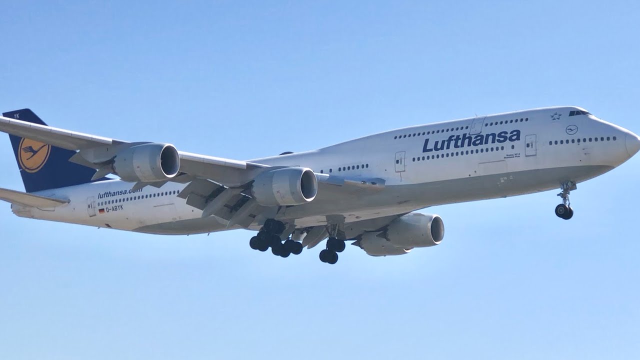 LAX favorite place to relax with airplanes landing 