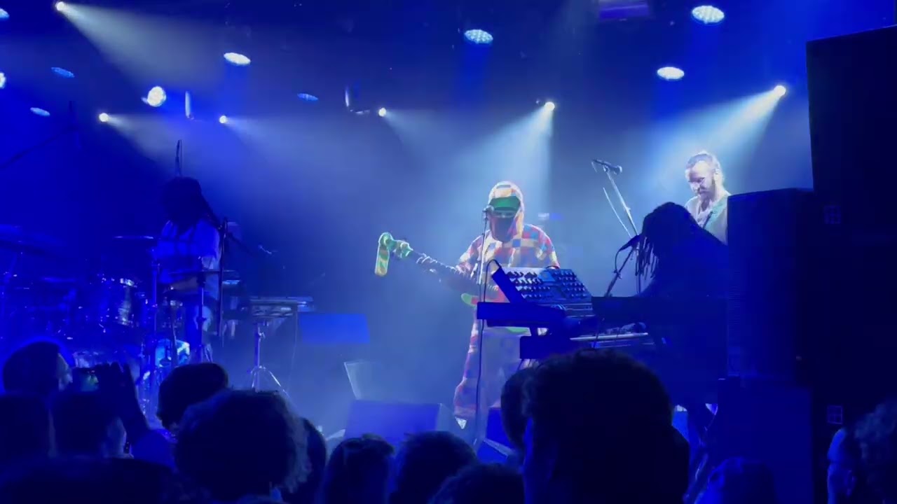 Ghost-note ft Mononeon (live at Tolhuistuin in Amsterdam 2022)