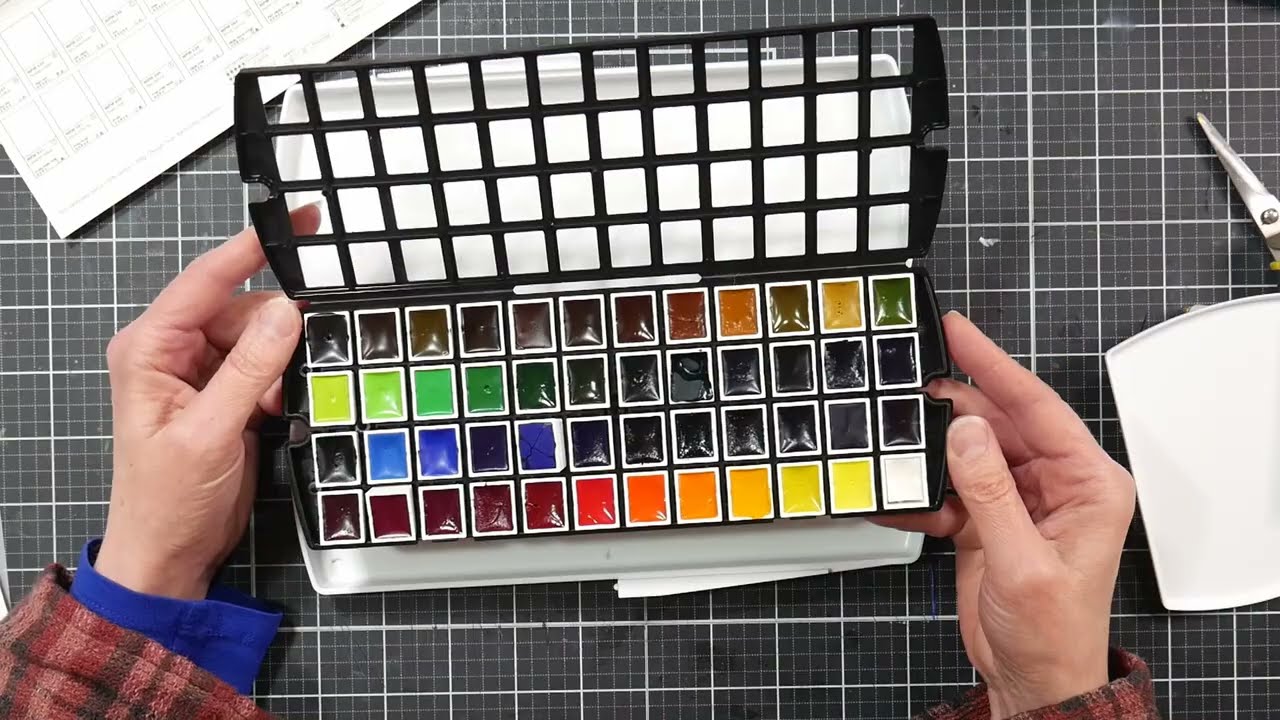 I'm a Sucker for a Cute New Palette (Luckily I like the paint!) Mission Gold 48 triple-pan review