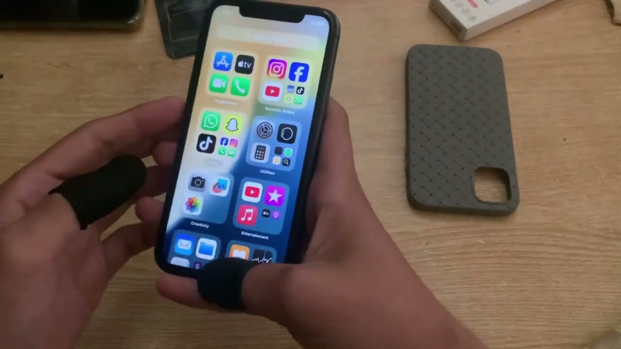 IPHONE 11 for GAMING in 2025|| IPhone 11  HDR EXTREME