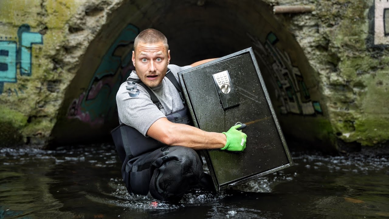 Riesiger Tresor & Tatgegenstände von Millionenraub gefunden?! 🤯 (Magnetfischen & Schatzsuche)