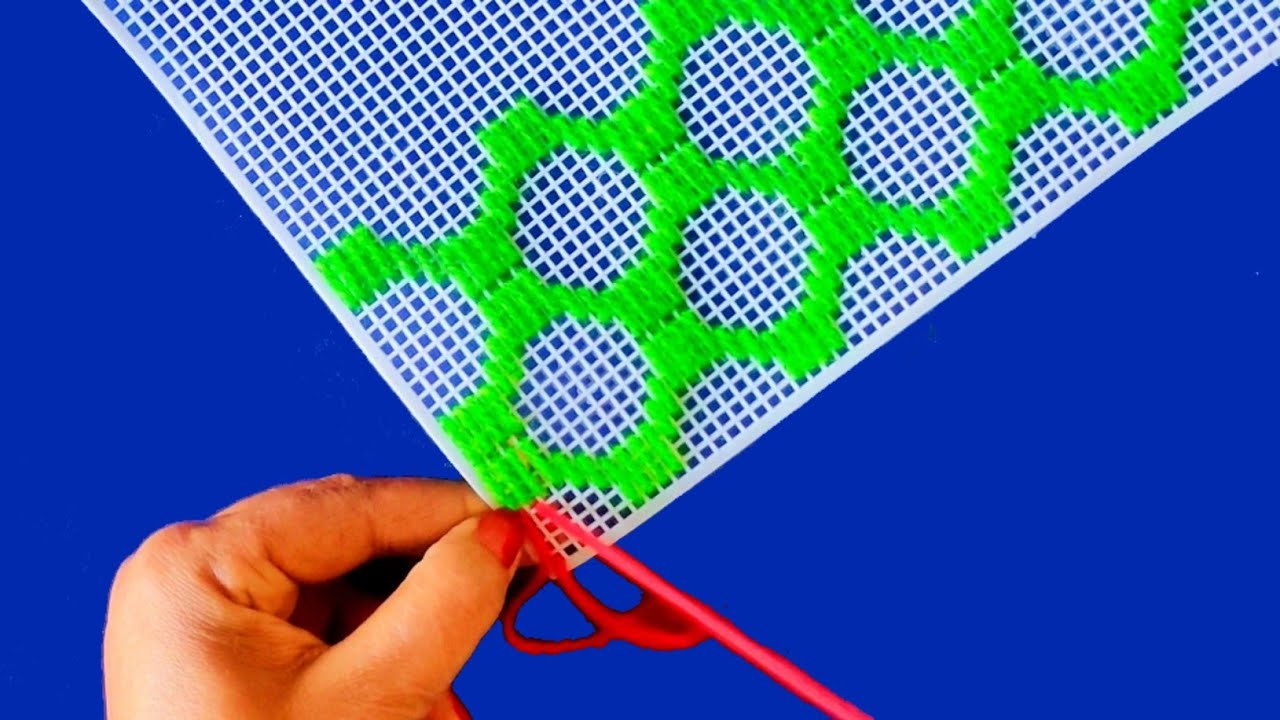new plastic canvas hand fan filling design || hand embroidery on plastic canvas ||