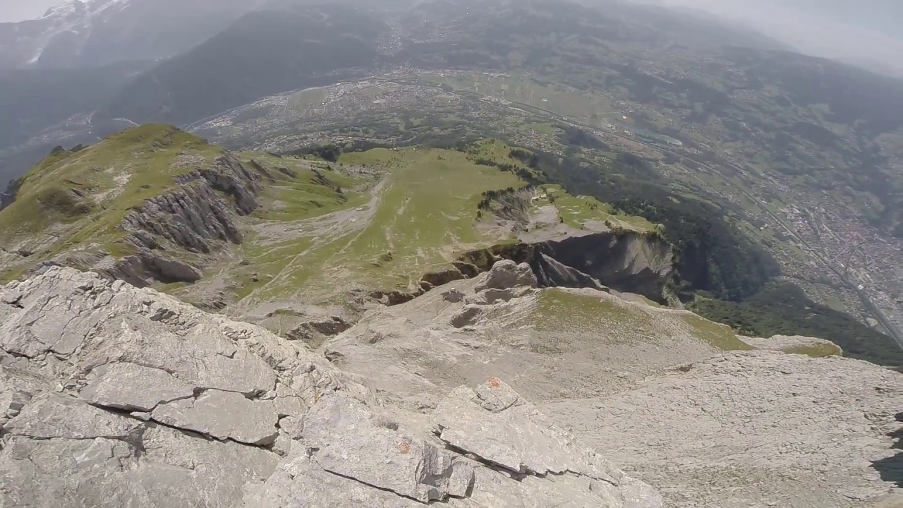 Wingsuit: Varand Sud