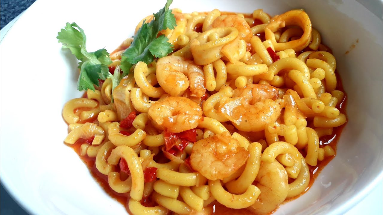 En tán sólo 20 minutos tendrás lista la comida|fideuá con gambas y calamares😋