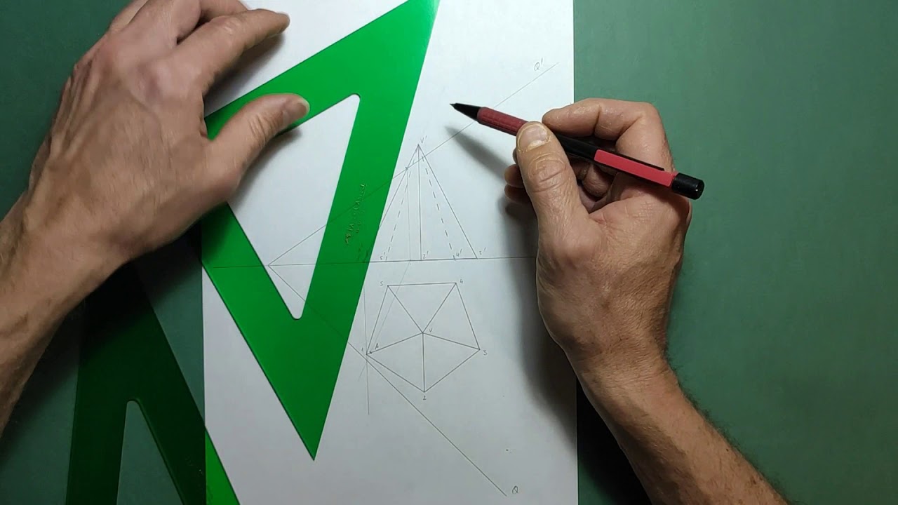 Sección plana de una pirámide