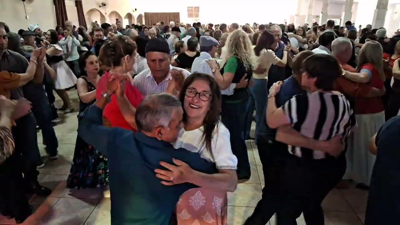Muita dança na Terceira idade de Campo Bonito no Paraná(com marcos e margarida)