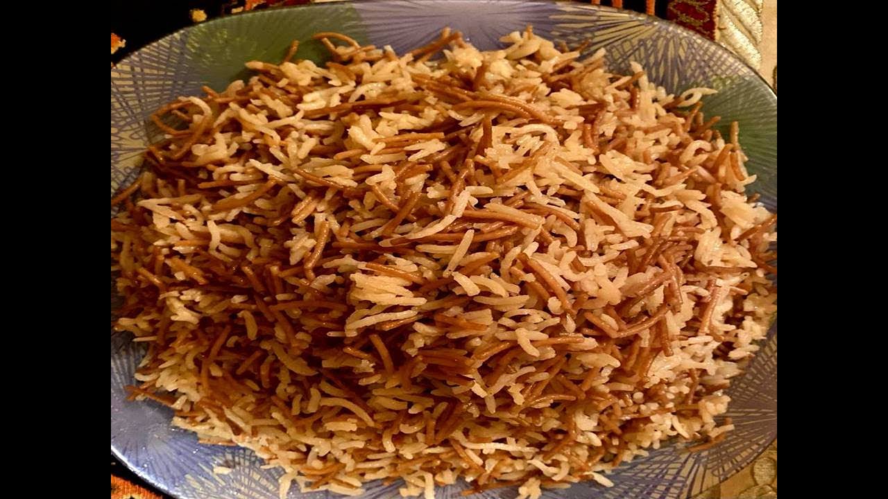 الأرز بالشعرية على الطريقة الشرقية 🍛 خطوة بخطوة كيجي هائل مستحيل يتعجن ليك 👌