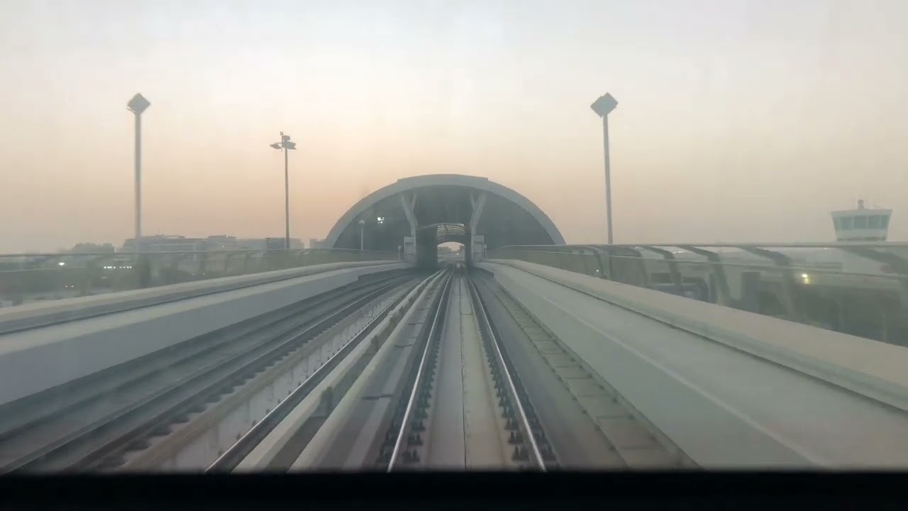 Dubai Metro | Kinki Sharyo Train 34 | Centrepoint to Burjuman (RED LINE)