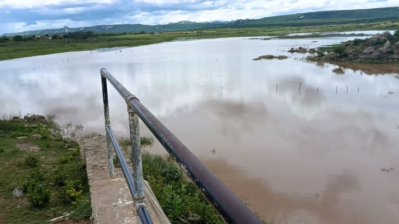 NESSE MOMENTO O AÇUDE DE TAPEROÁ ESTÁ ENCHENDO 
