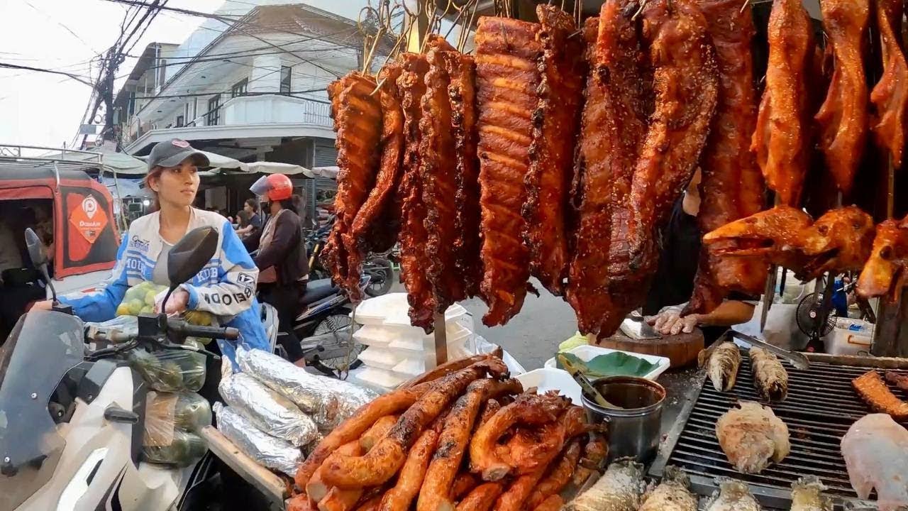 Amazing! Phnom Penh Street Food Surprises You Won't Believe in Cambodia!