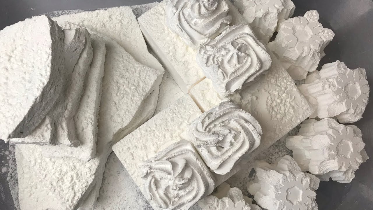 Crumbling just white, Grip gym chalk blocks  + reform (9)