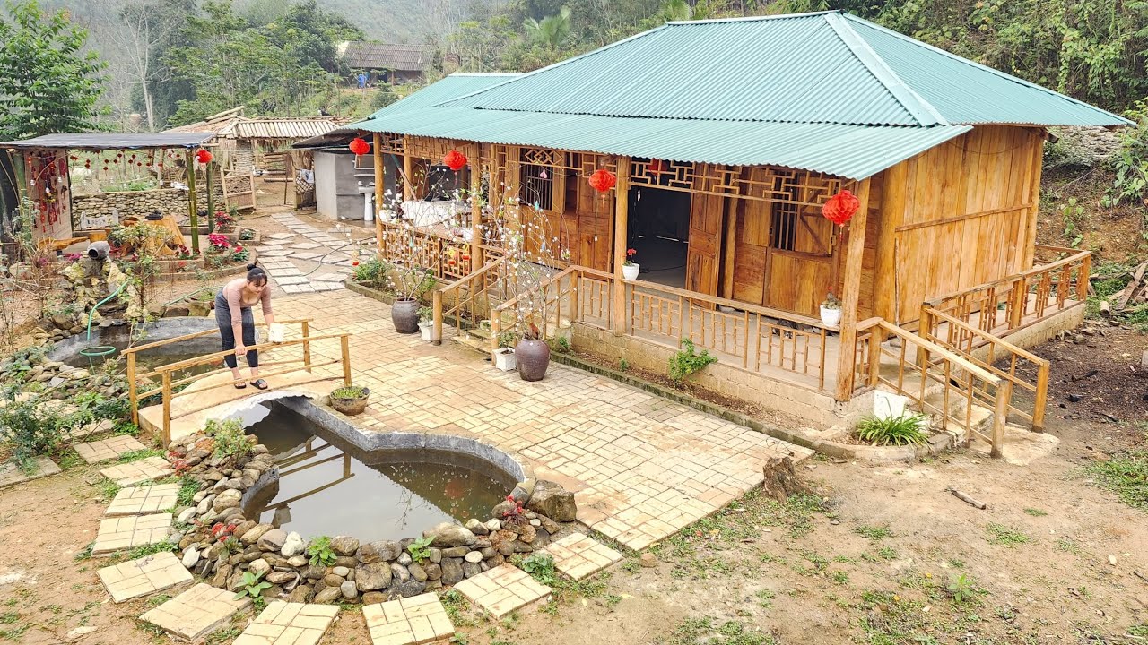 TMELAPSE : 2 years of living alone and building a wooden farmhouse on a deserted island