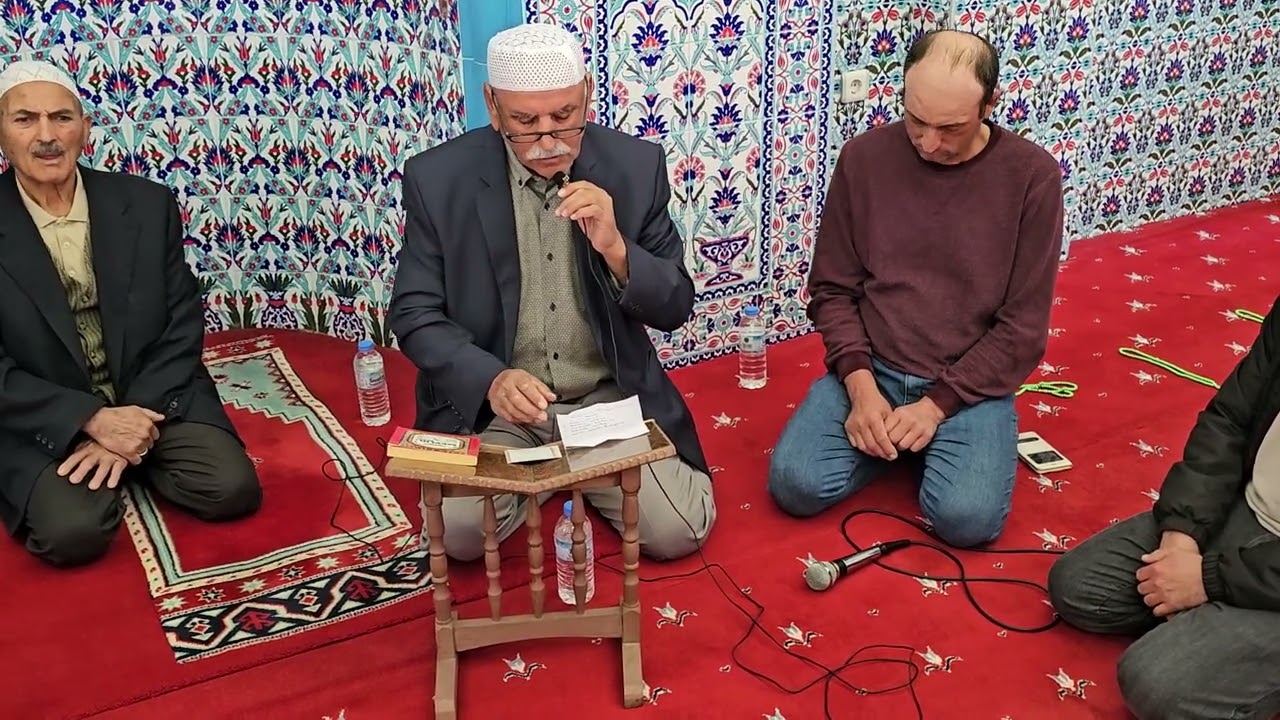 DEMİRCİ'nin ULACIK KÖYÜNDE HAYR YEMEĞİNDE SELAHATTİN YILDIZ HOCA CAMİDE İLAHİ SÖYLÜYOR 2025