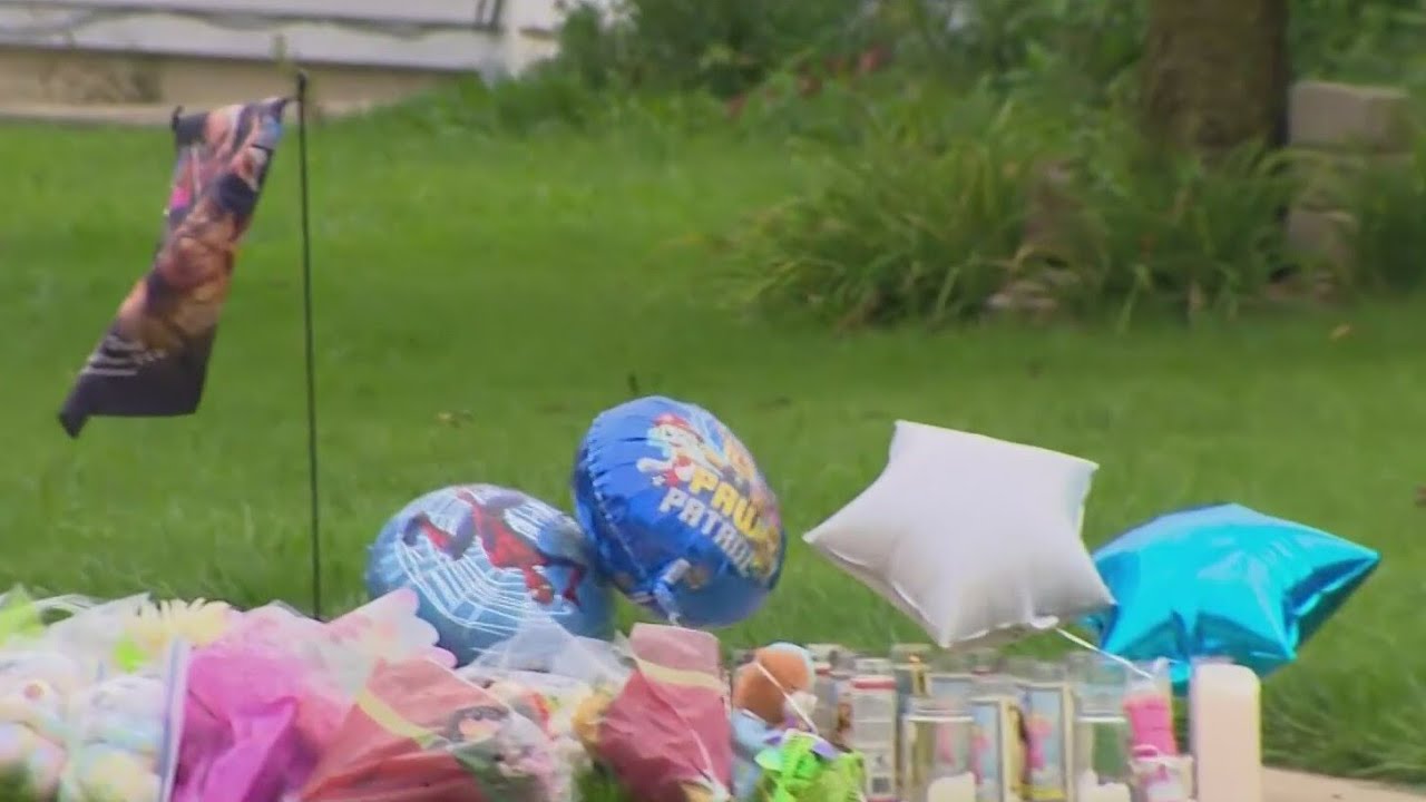 Neighbors still shaken with no known motive for murder of Illinois family