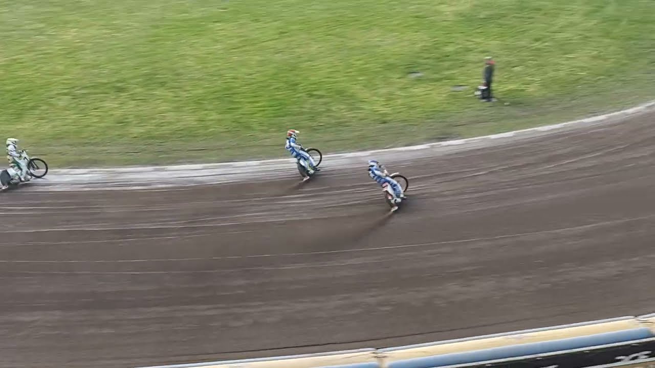 Sparing : Apator Toruń - Włókniarz Częstochowa, biegi 1-5