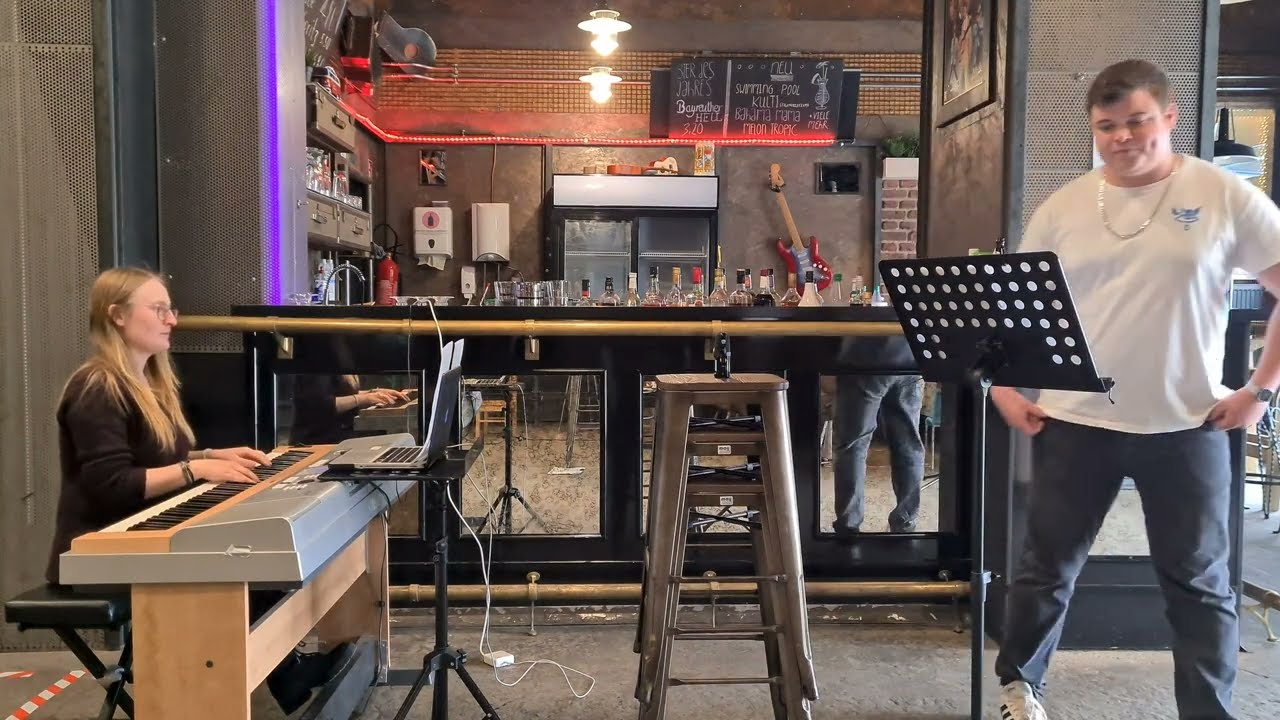 Liebig 34 (@dichtergreifend) - Urkwell Cover by Phil Week // THE ONETAKE BARROOM SESSION