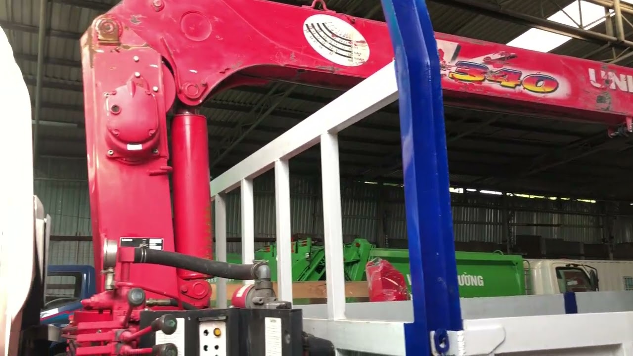 Xe cẩu cũ hino 5 tấn gắn cần cẩu unic urv340