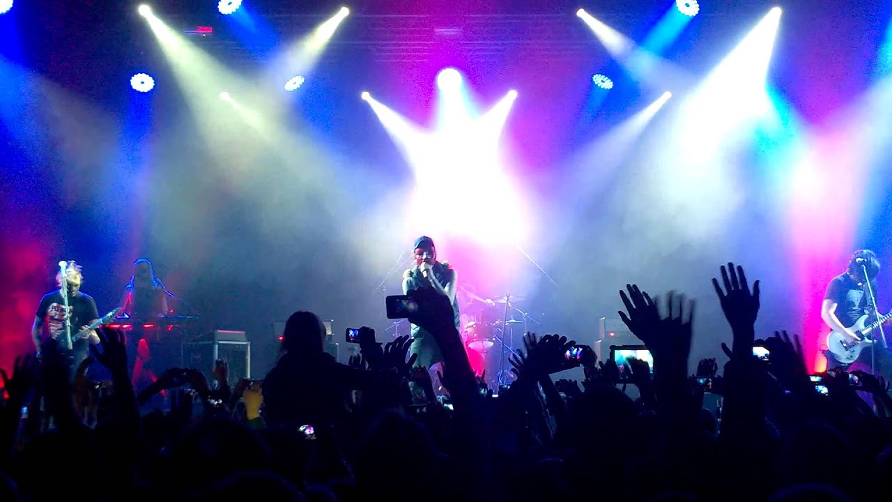 Deuce - 9Lives (Undead cover) (Arena Moscow 28.03)