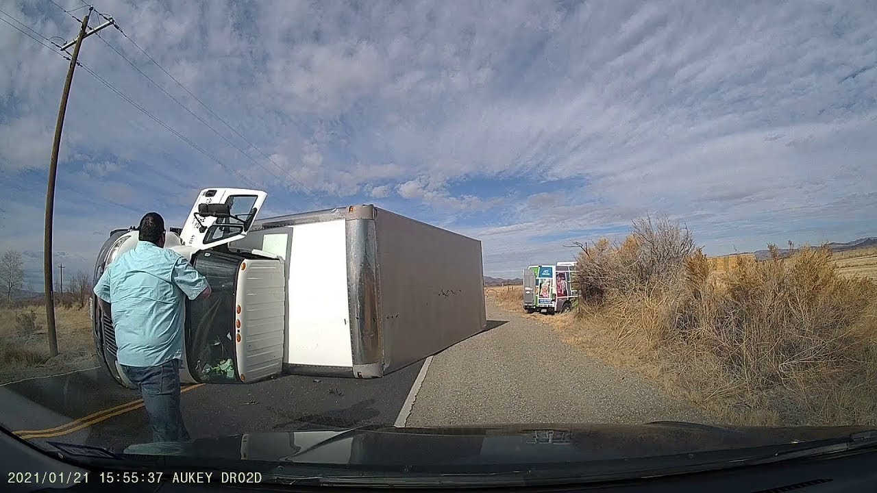 Box Truck Tips Over During Turn || ViralHog
