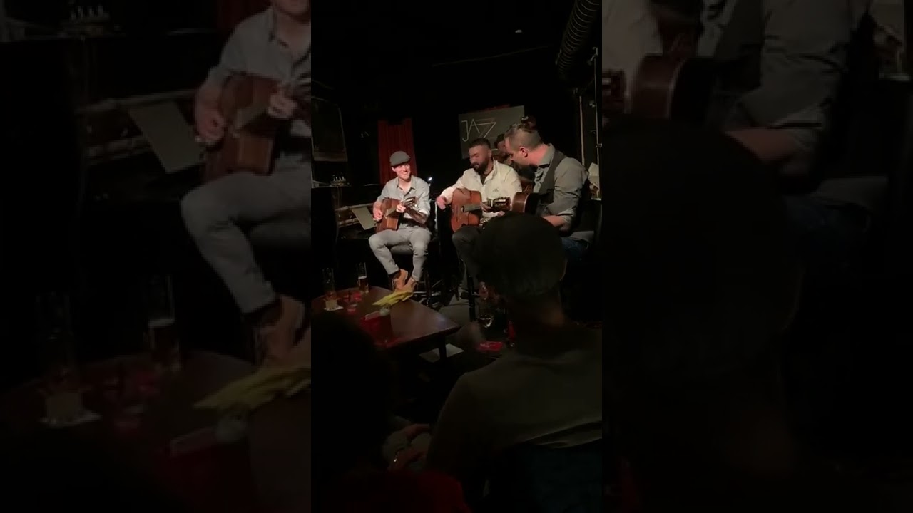 Nando Reinhardt feat. Gewürztrio - A Little Love, A Little Kiss by (Eddie Lang)
