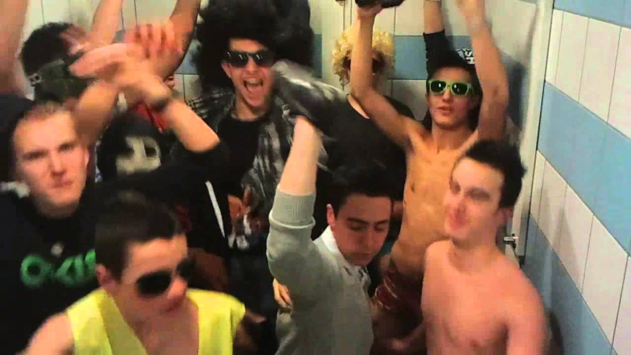 (Fail) Harlem Shake on the shower