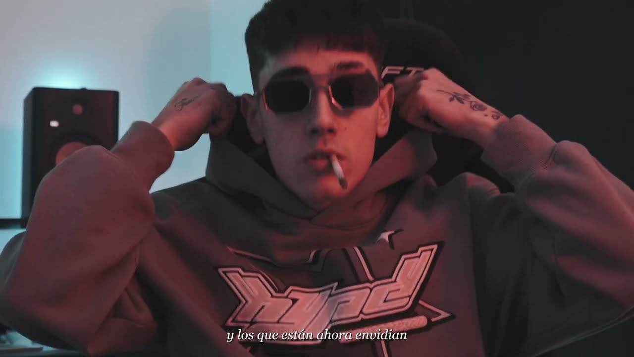 J23 - GOLDEN BOY (  Vídeo Oficial )