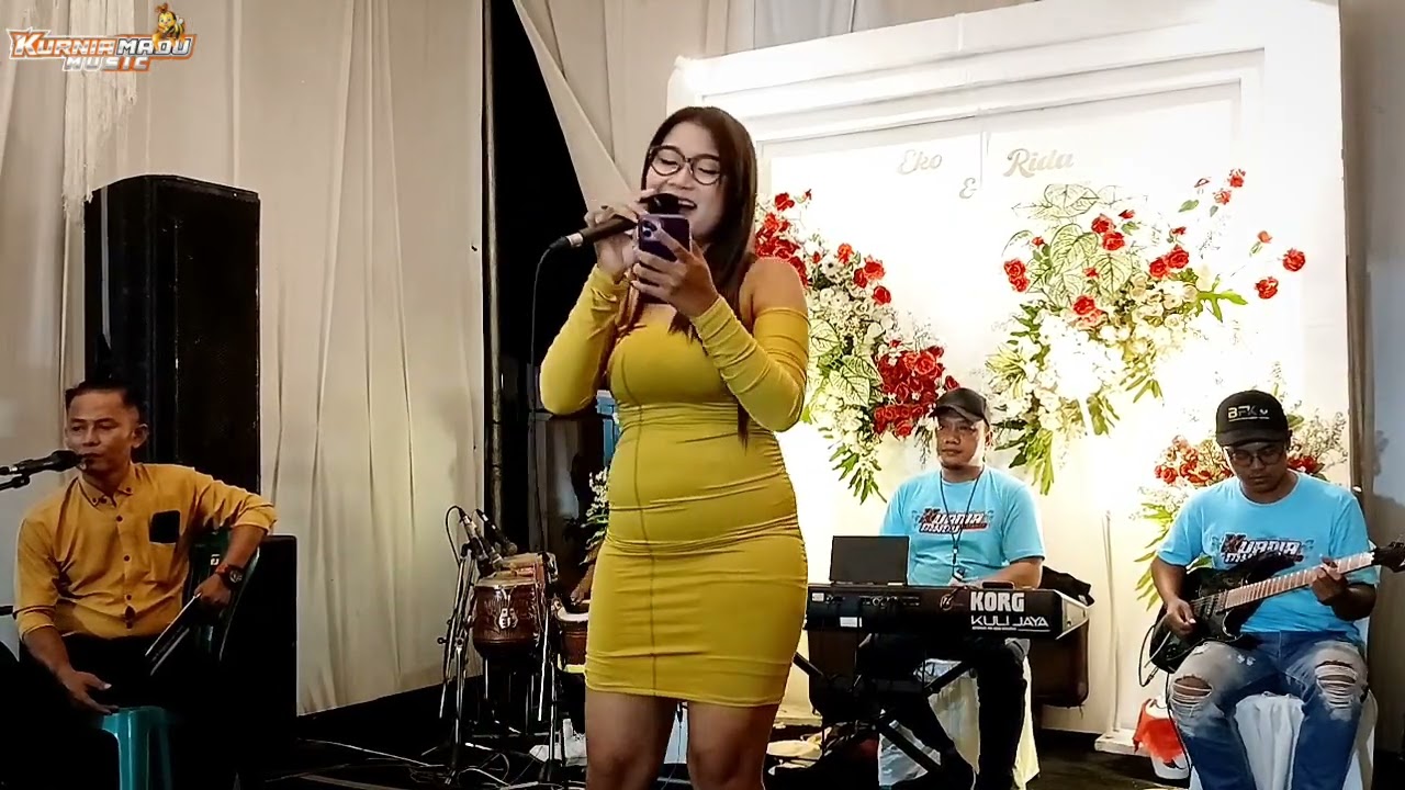 Keramat cover dangdut koplo AYU WANDIRA by kurnia madu music Live kradenan