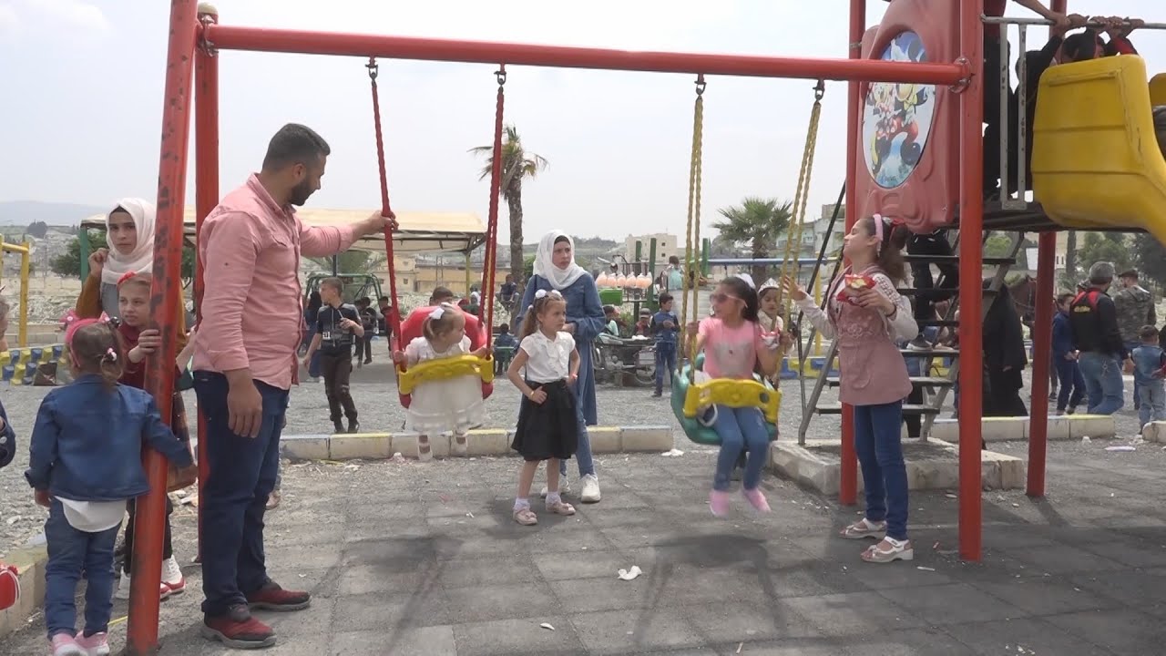 رصد أجواء العيد وفرحة الأطفال في جسر الشغور بإدلب