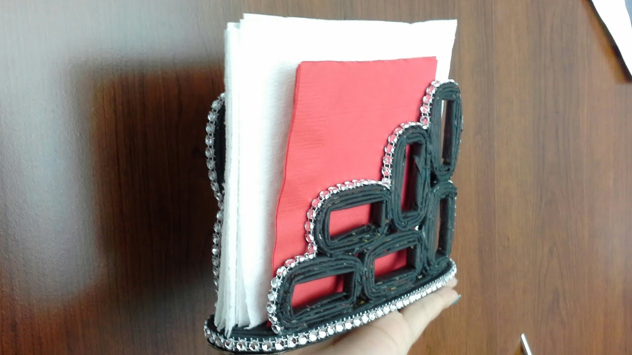 Como hacer servilletero hecho de papel periódico 💖 DIY napkins holder made with newspaper rolls