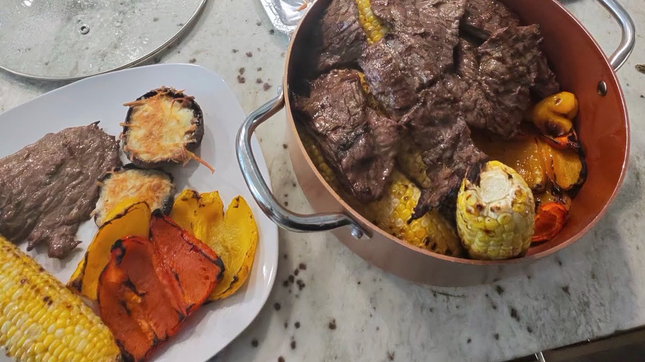 Cooking carnita asada and some sides 🥩🍗🫑