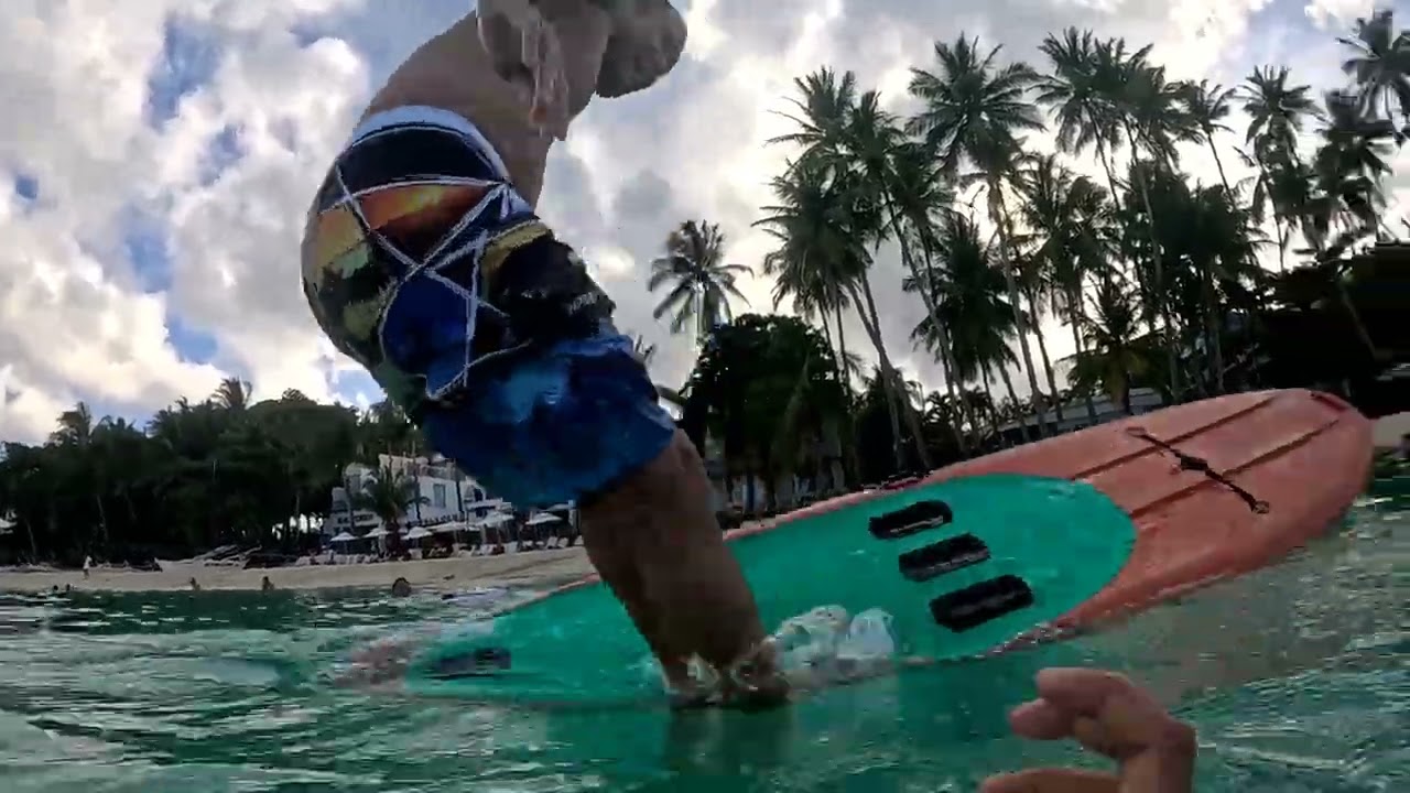Our paddle board moments back in Boracay with fam! 💗 #beach #summer #family 