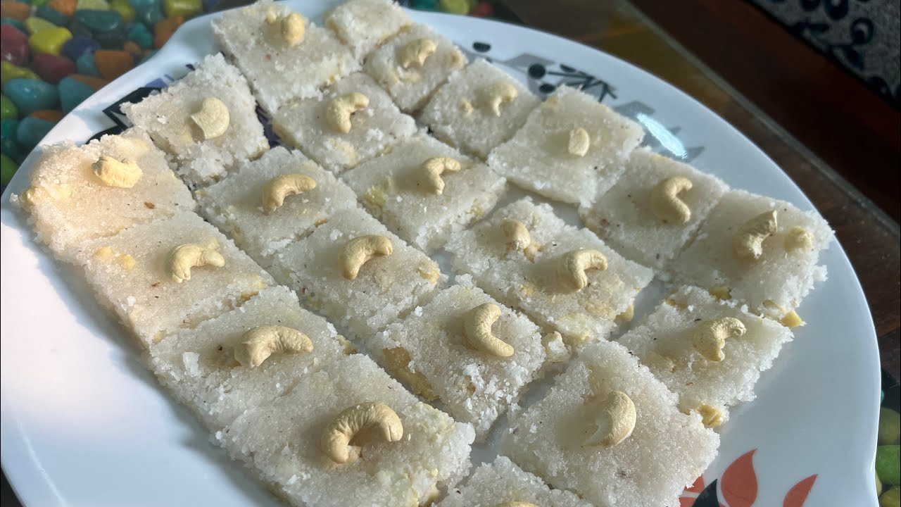 Dry Coconut Barfi | खोबऱ्याच्या मस्त वड्या